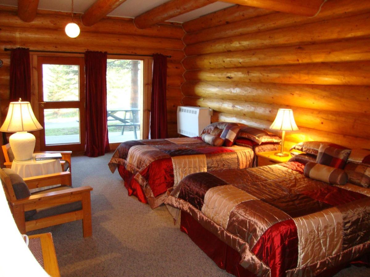 Helmcken Falls Lodge Cabin Rooms And Rv Park Clearwater Eksteriør bilde