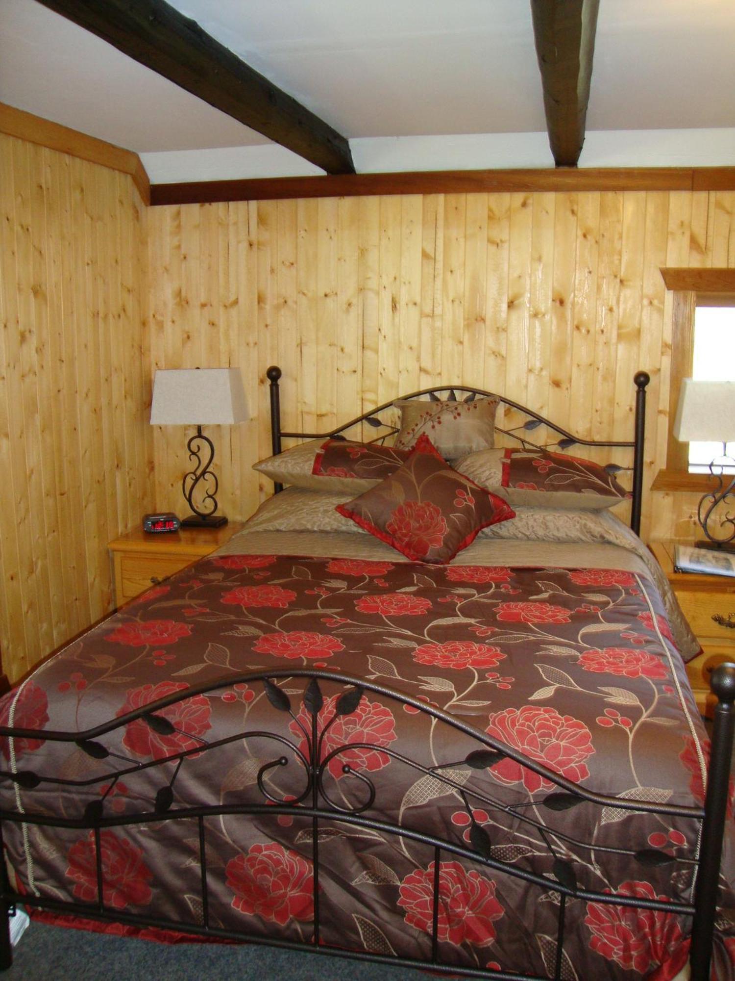 Helmcken Falls Lodge Cabin Rooms And Rv Park Clearwater Eksteriør bilde
